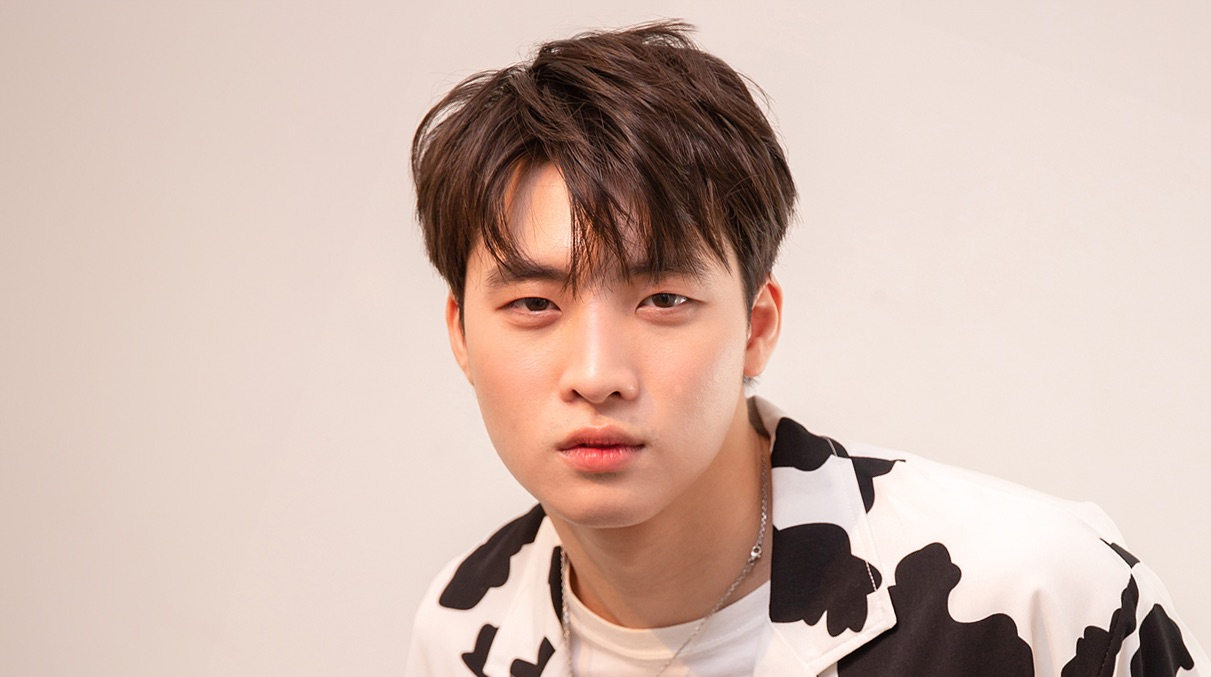 Mean Phiravich Attachitsataporn