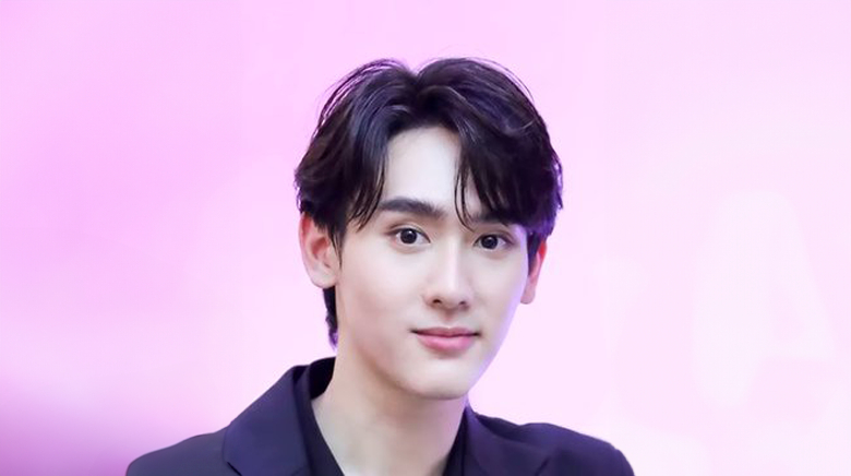 Book Kasidet Plookphol