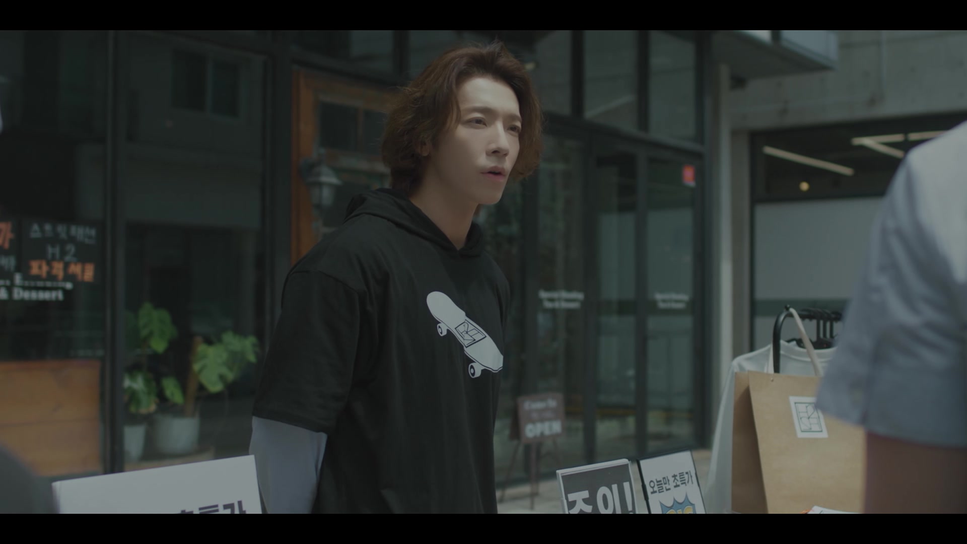 Between Him and Her | Rakuten Viki